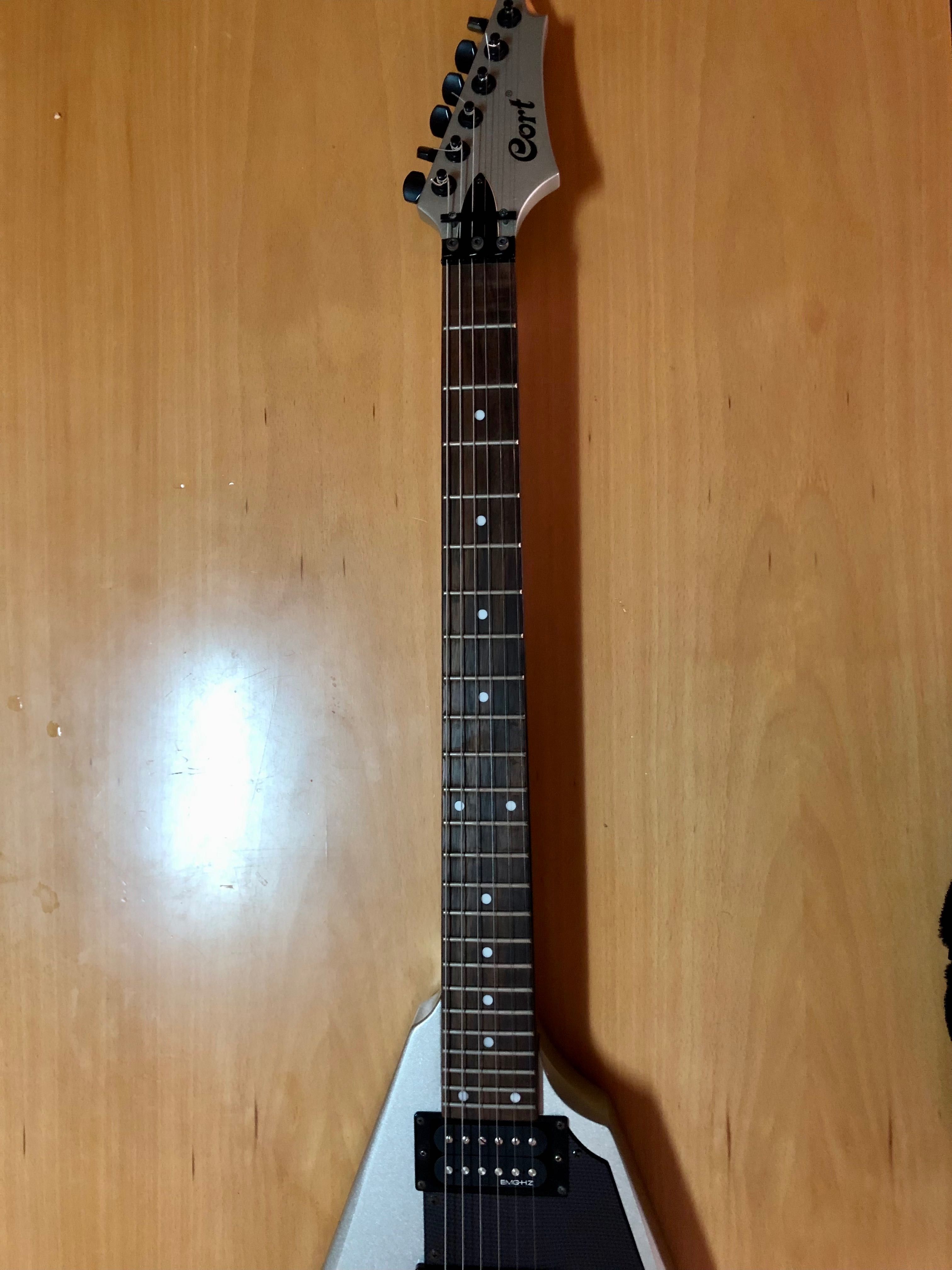 Cort VX-2V (VX-Series) - Guitarra eléctrica