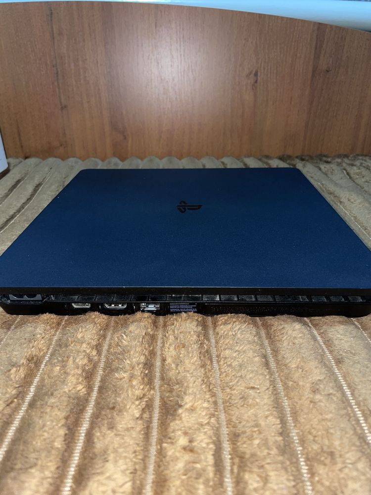 Play station 4 slim 1 tb, с фифой 24