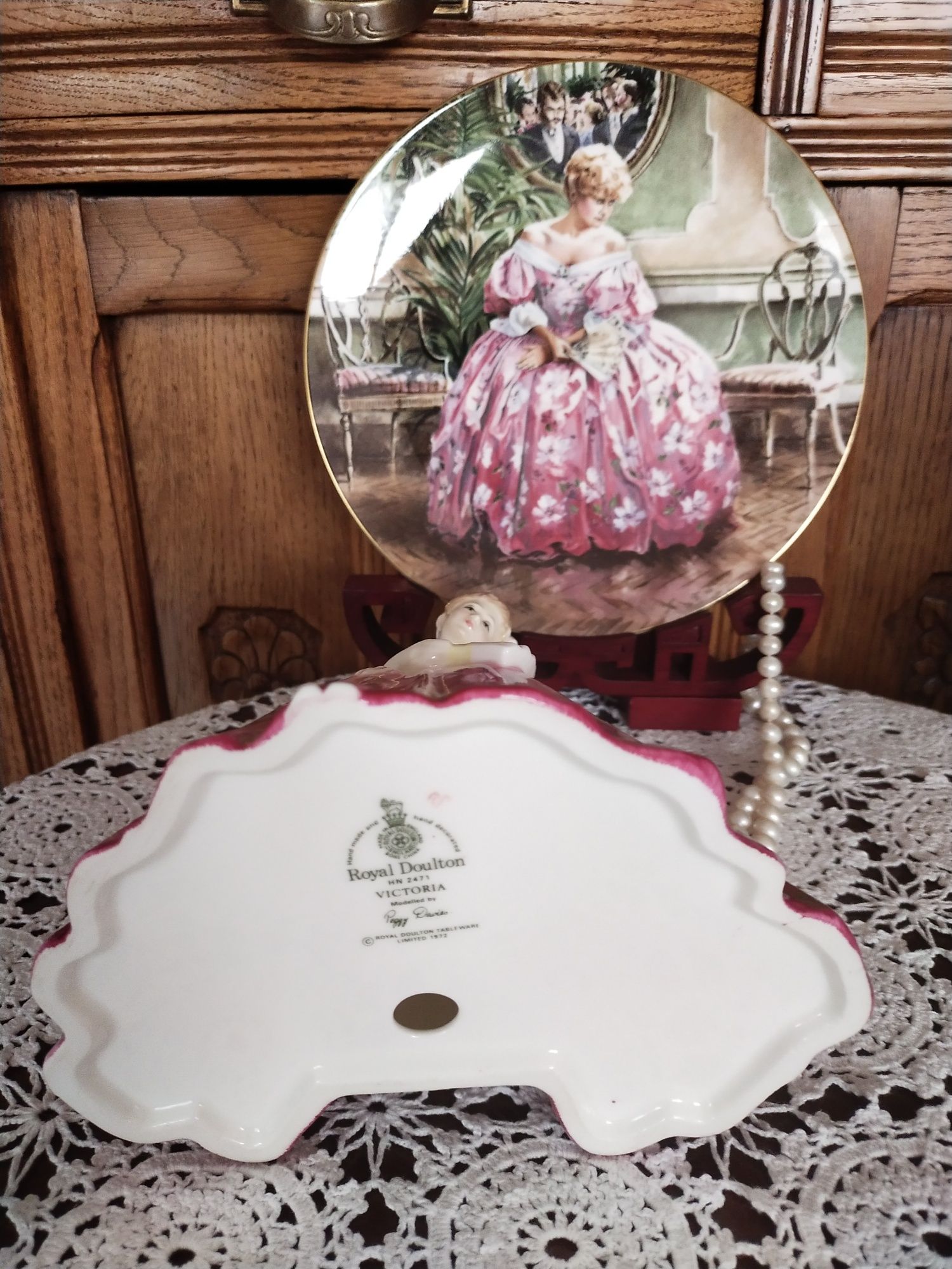 Cudna Royal Doulton Kolekcjonerska Figurka Angielska Porcelana Vintage
