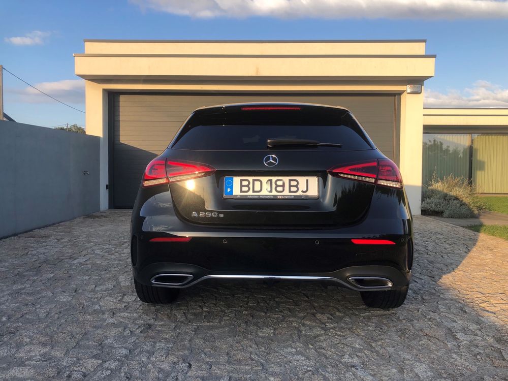 Mercedes-Benz A250e AMG Line