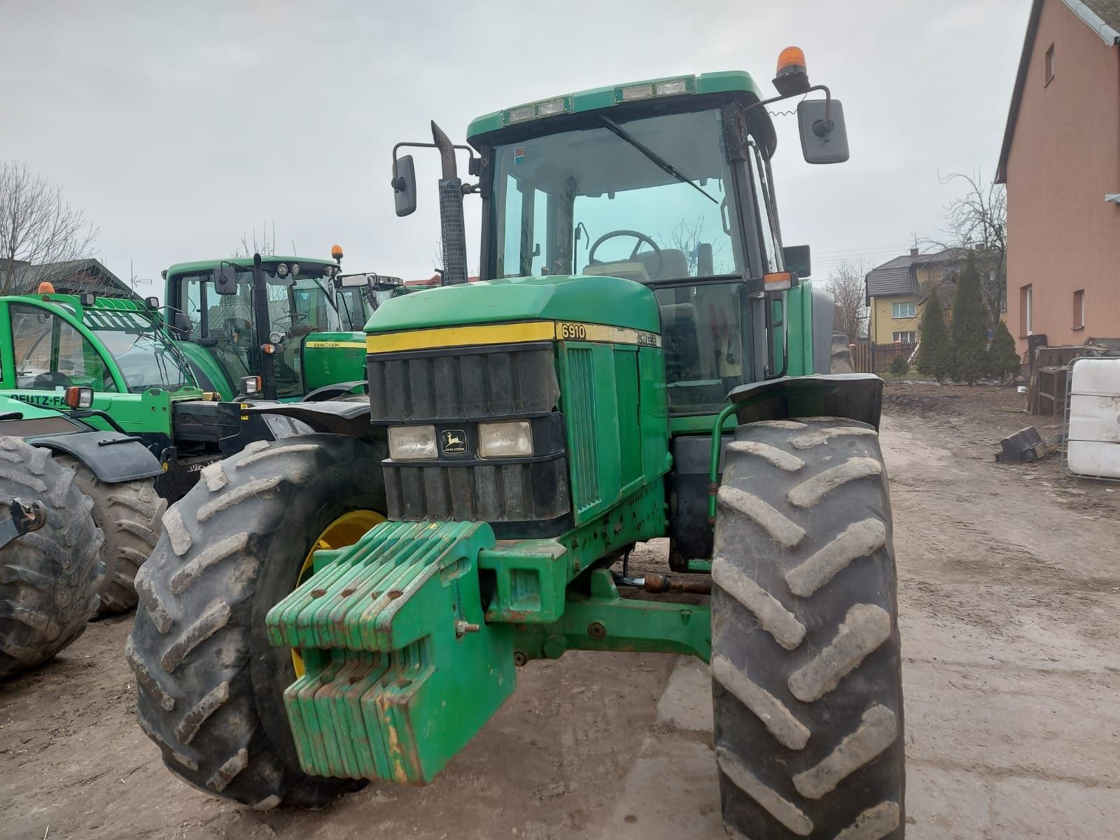 John Deere 6910 nie fendt