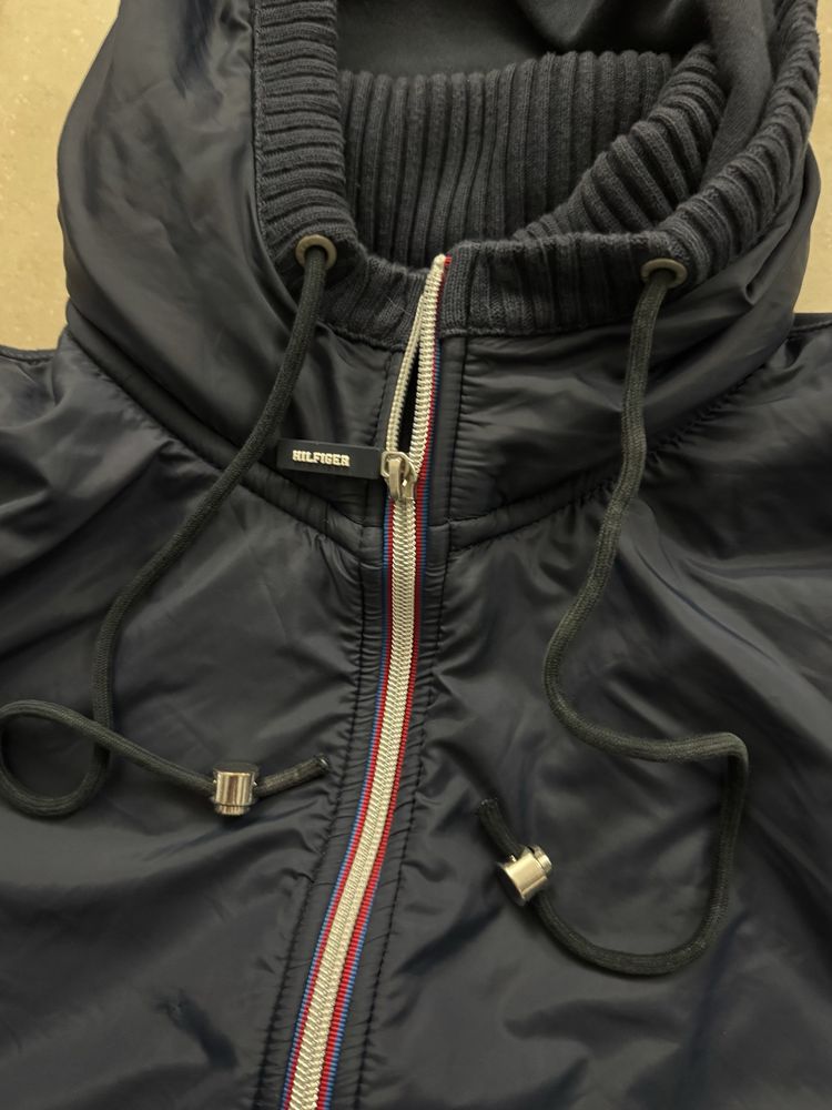 TH Tommy Hilfiger ,bluza jak kurtka wiosna, kangurka L/XL Logowana