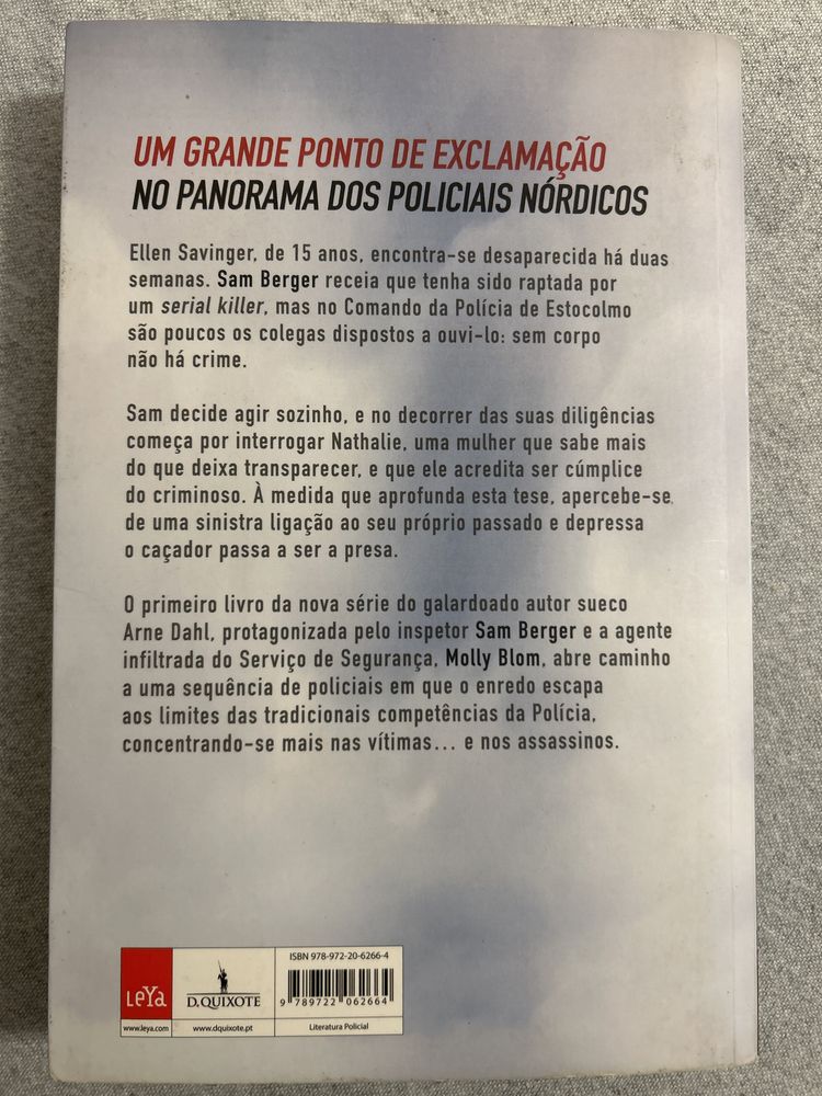 Livros varios vendido por umidade