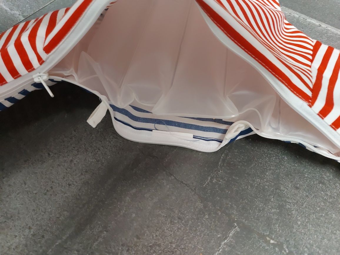 Ikea Pyttig i Poszewka. Poduszka do krzesełka antilop