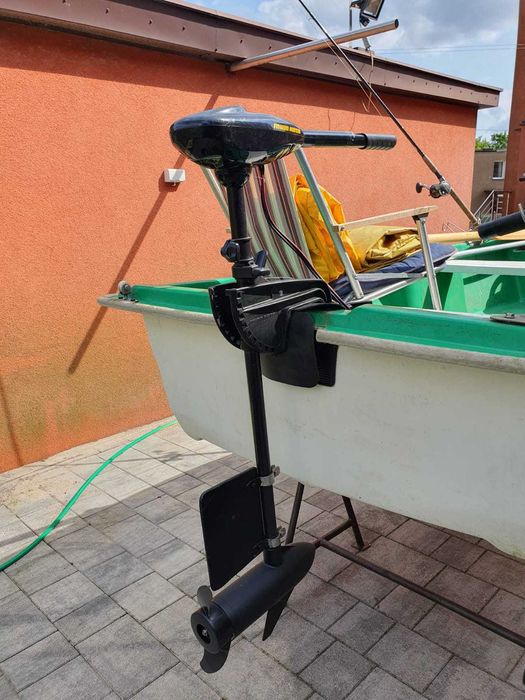 Łódź wędkarska dwupłaszczowa 340/136, winda trollingowa elektryczna