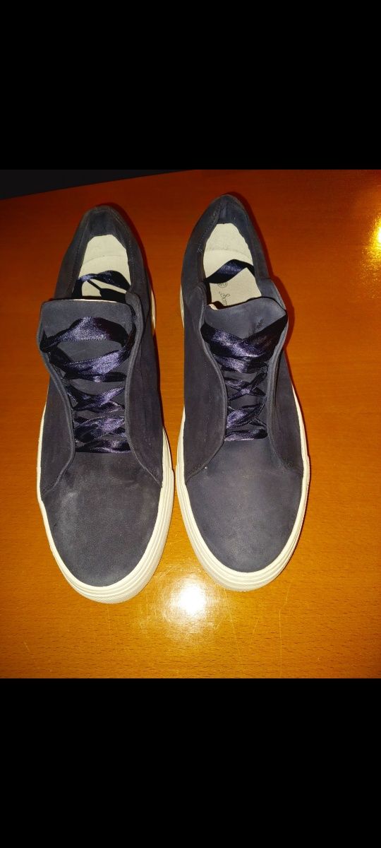 Vendo Sapatilhas marca Extralight originais  tamanho  41