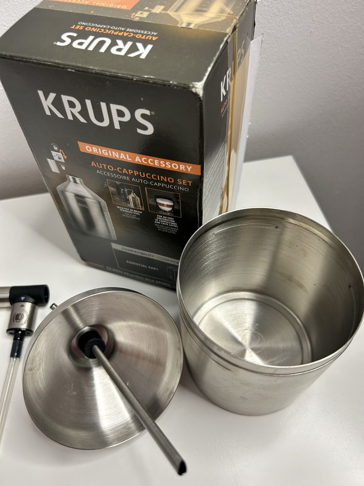 Crups Spieniacz / pojemnik do mleka Auto Cappucino do expresu XS6000