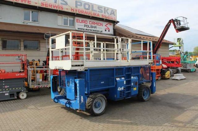 Genie GS 4390 - 2011r zwyżka nożycowy 15 m spalinowy terenowy haulotte