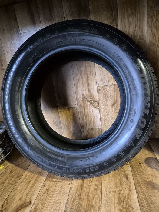 235/60/18 Dunlop para zima 7,5mm 2021r