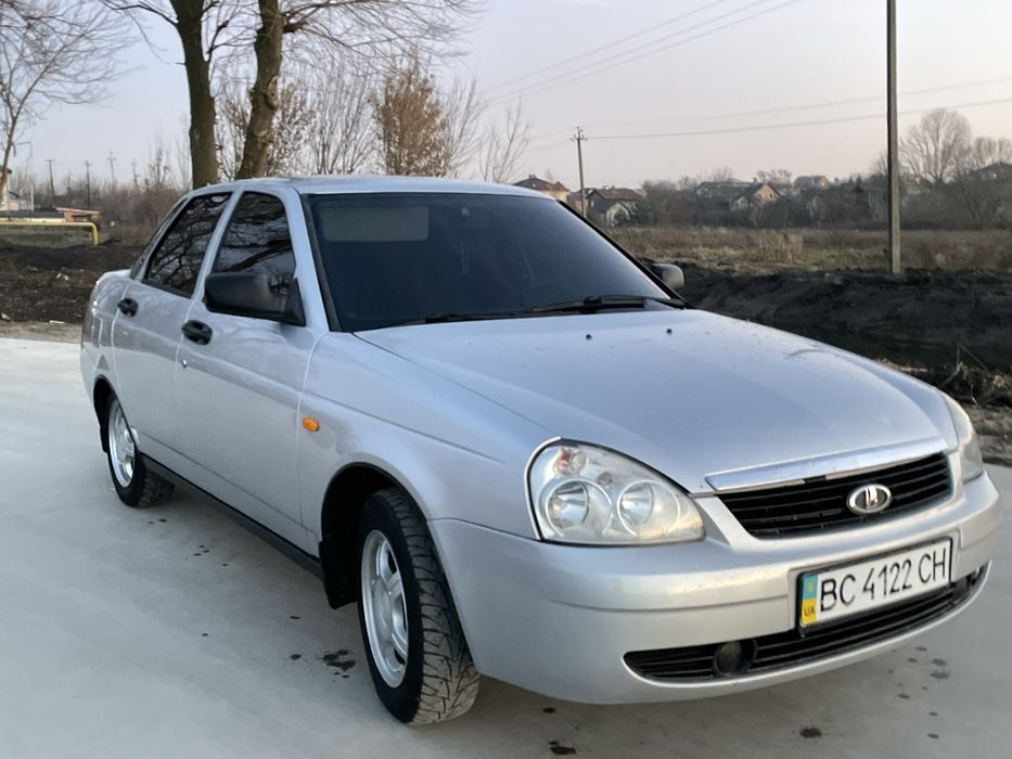 Продам гарну пріору