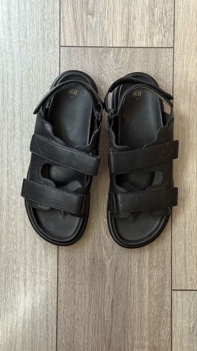 Стильні сандалі на високій підошві еко шкіра від h&m