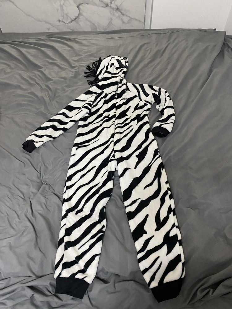 Піжама кігурумі костюм зебра