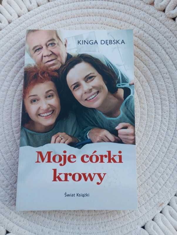 Moje córki krowy, Kinga Dębska. Książka obyczajowa