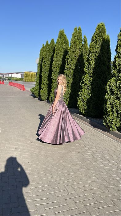 Вечірня сукня, випускне плаття