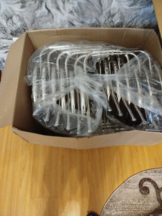 Стул кухонний новий (комплект)