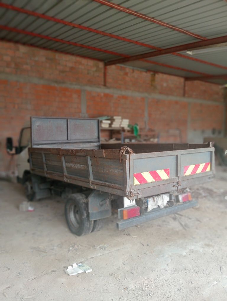 Carrinha Mitsubishi fuso