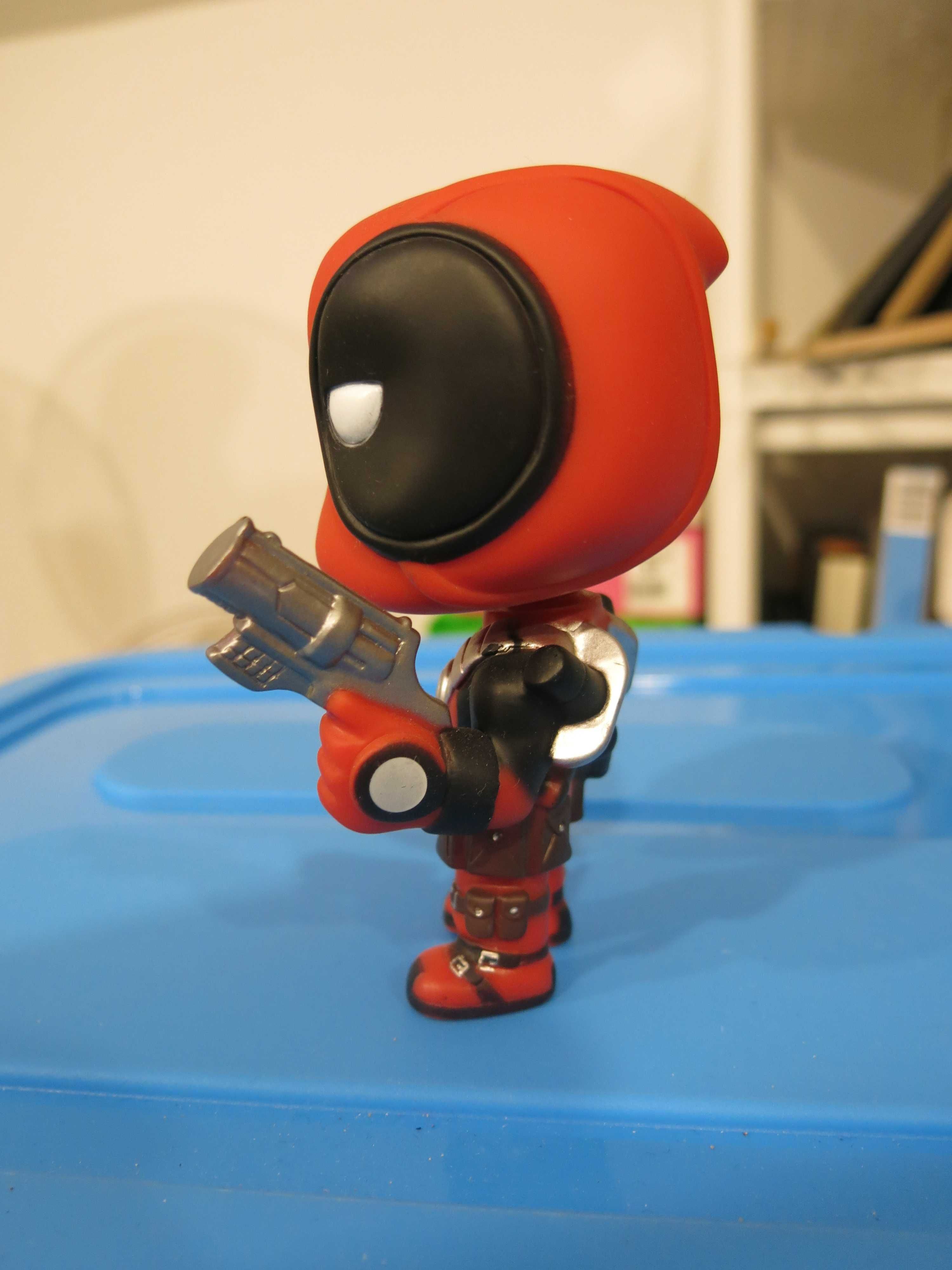 Mini figura do Dead Pool (Cabeça mexe-se)