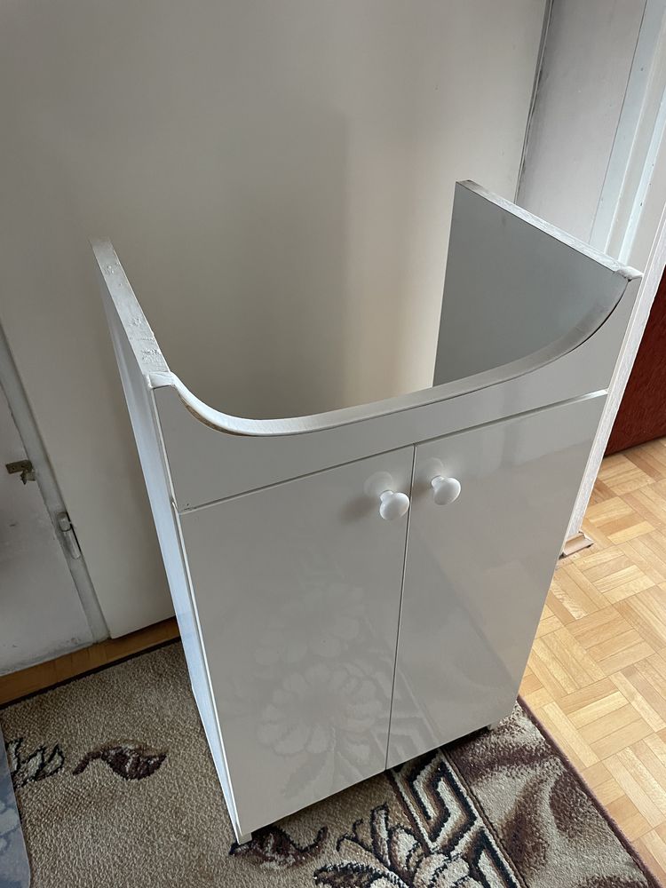 Szafka pod umywalkę