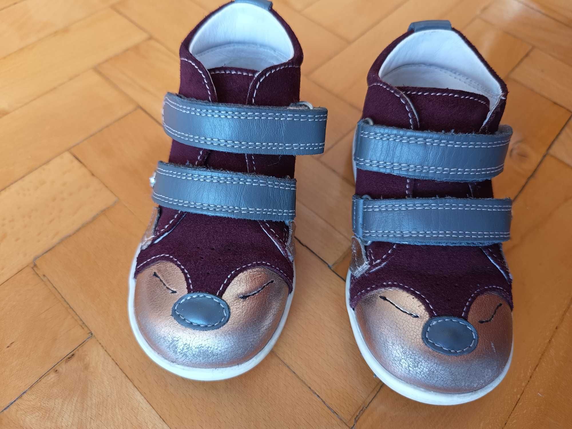 Buty/ Obuwie profilaktyczne Bartek rozm.23, kolor bordo