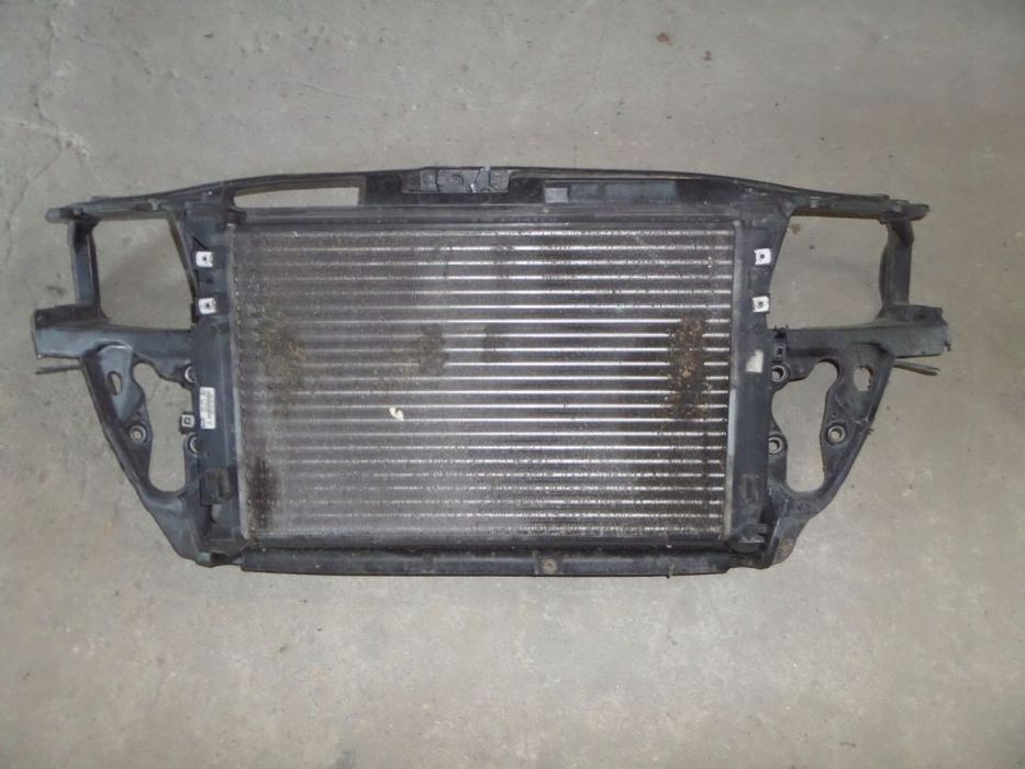 10925 PAS PRZOD CHLODNICE AUDI A4 B5 LIFT 1.6 B