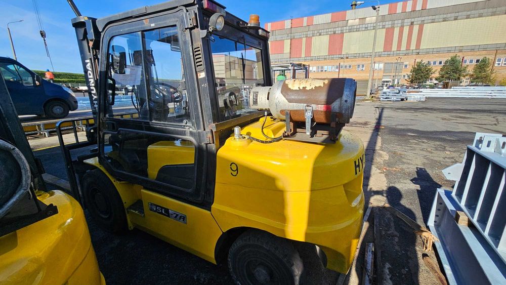 wózek widłowy Hyundai 4,5T