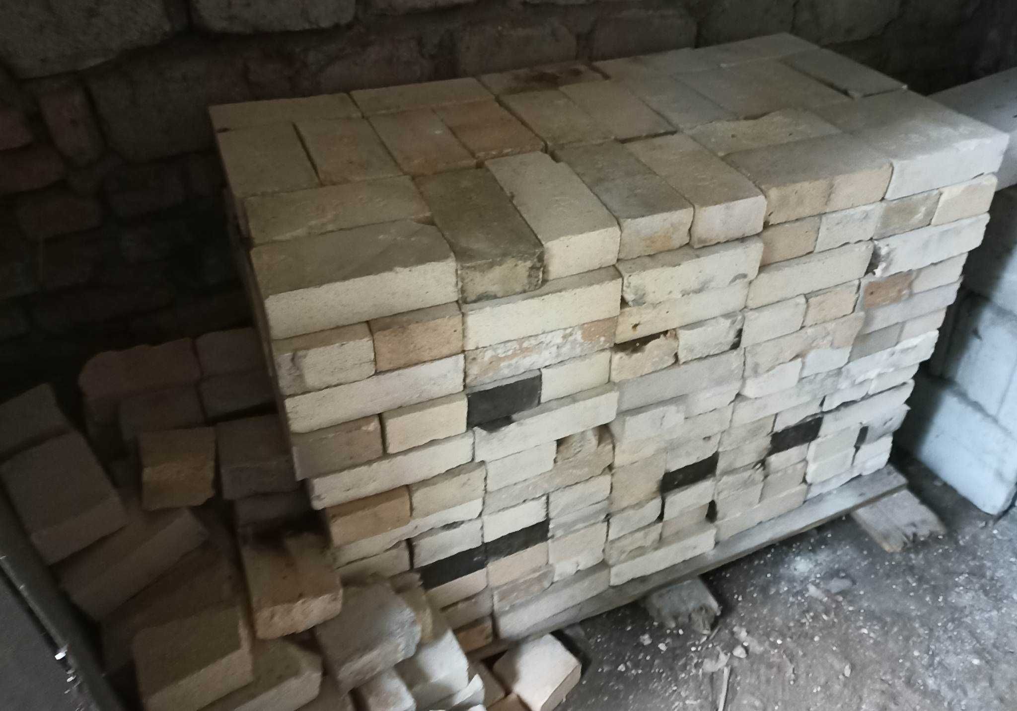 500 sztuk cegła szamotowa do budowy tradycyjnego komina  10zł sztuka