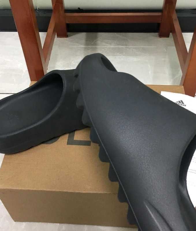 Adidas YeezySlide_Black Nowe damskie Klapki 37