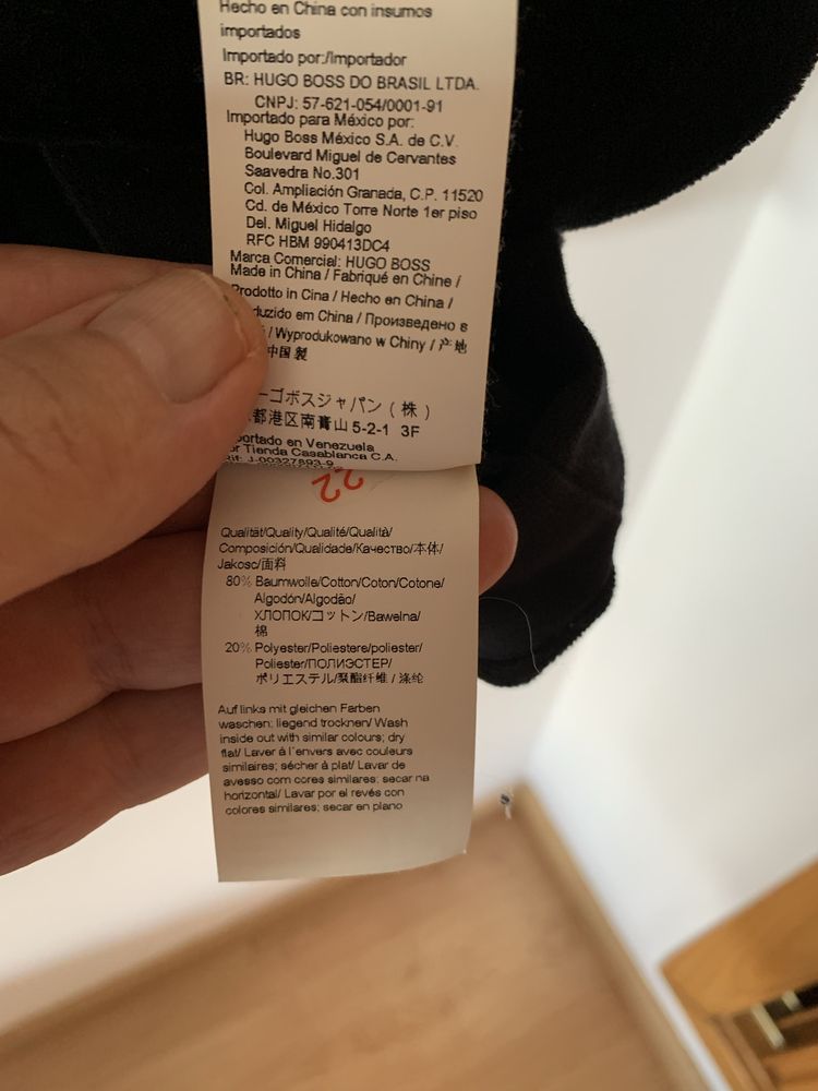 Sweats Hugo Boss core preto muito bom estado
