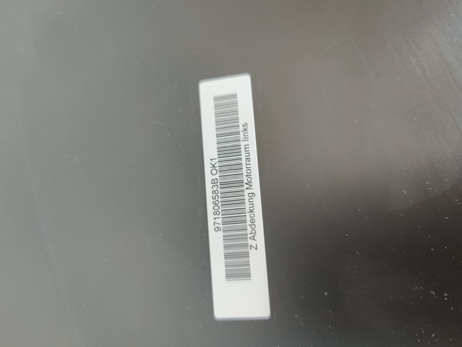 971806583b Porsche Panamera 971 накладка подкапотная левая