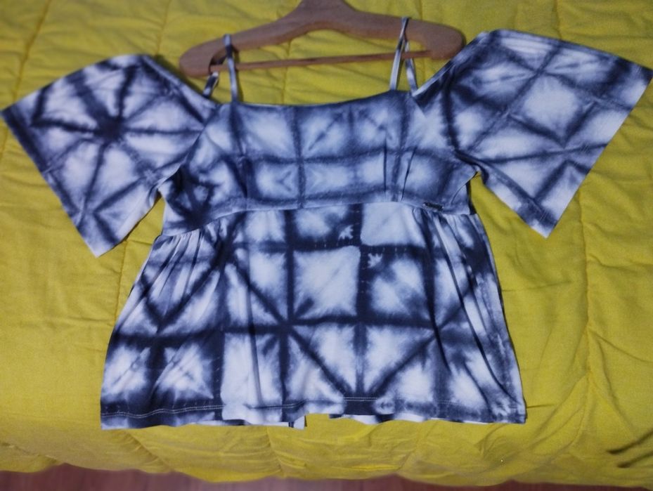 Top de verão de marca Rialbanni