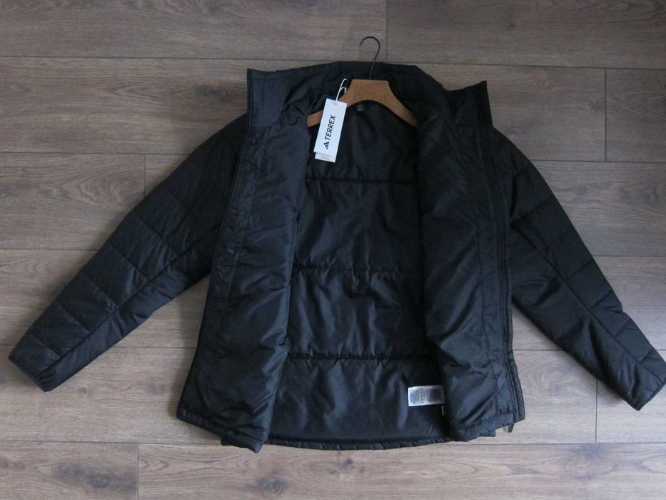 Куртка чоловіча водо відштовхуюча  нова adidas , осінь весна