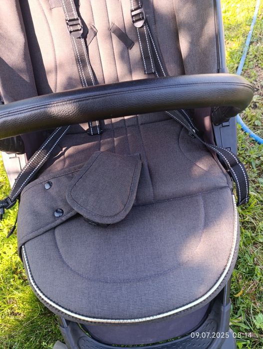 Продам  прогулянкову коляску