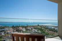 Elegância, luxo e vistas de tirar o fôlego junto à Ponta da Piedade