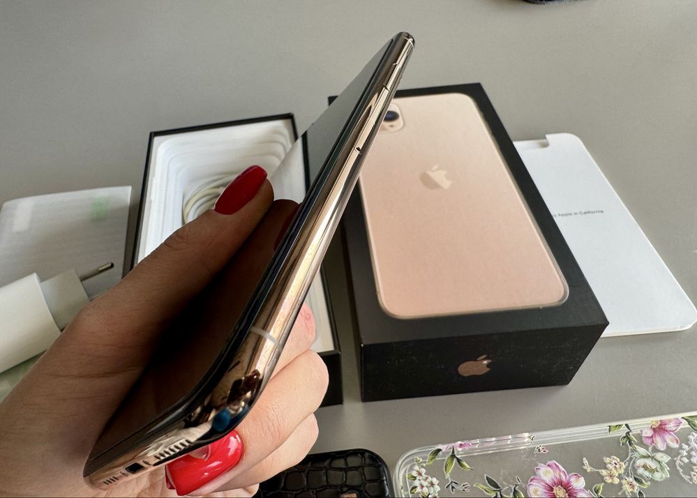 Iphone 11 pro max Gold 64gb
