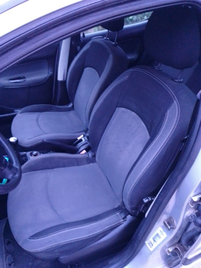 Peugeot 206 1.1 novembro/2005