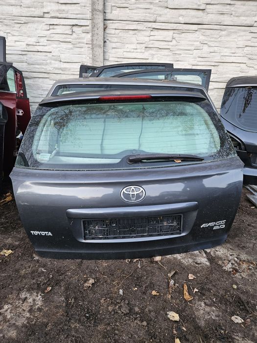 Toyota Avensis t25 kombi klapa bagażnika