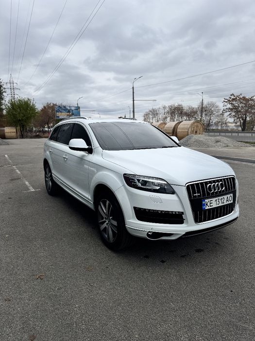 Продам Audi Q7 3л. Дизель.