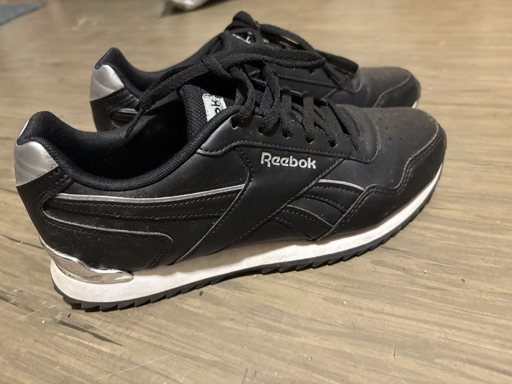 Buty Reebok Classic czarne – rozmiar 39