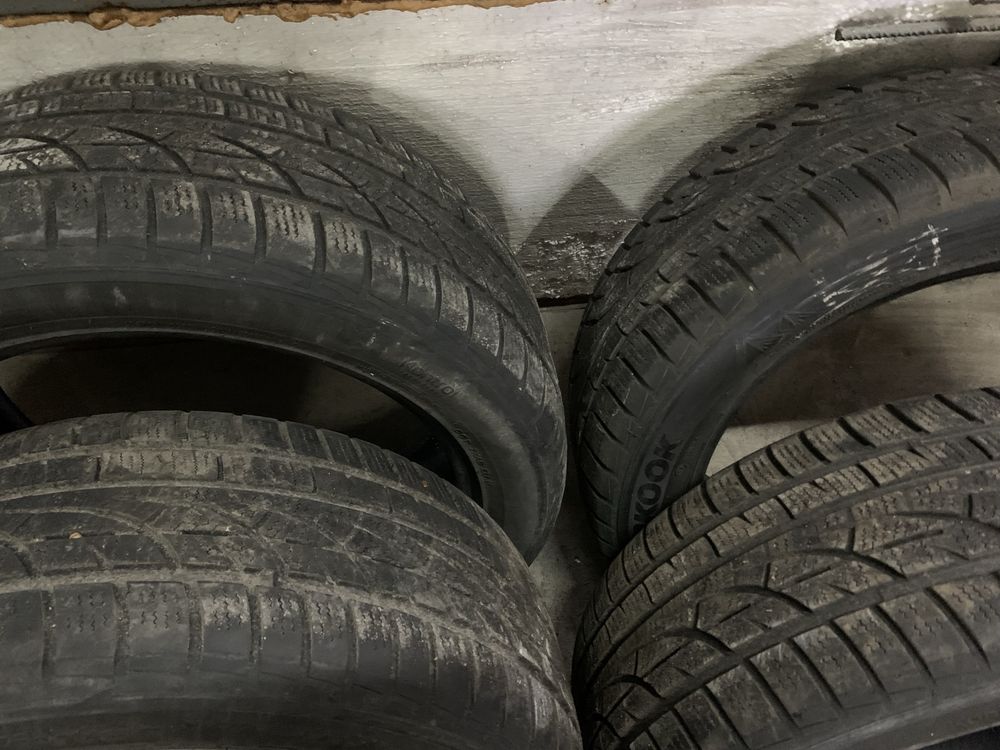 Продам резину зима 225/50 r17  98h