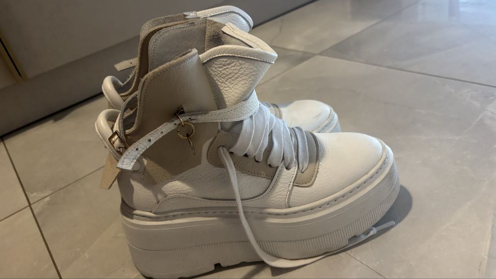 Buty Beyco bialo bezowe