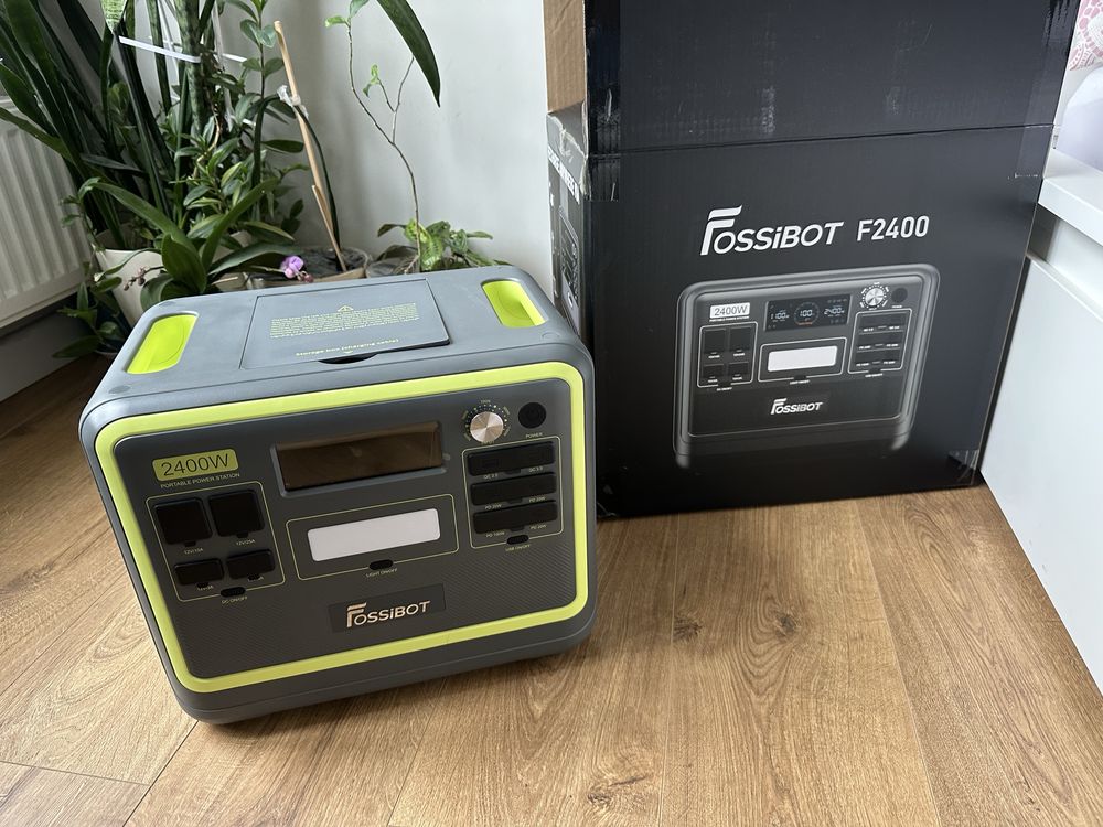 Зарядна станція Fossibot f2400