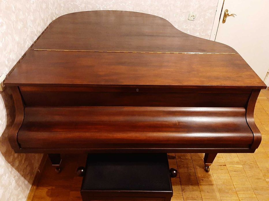 современный немец, рояль Рениш