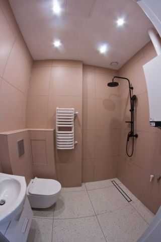 Legnica-Centrum - CICHE po general remoncie kamienica garaż