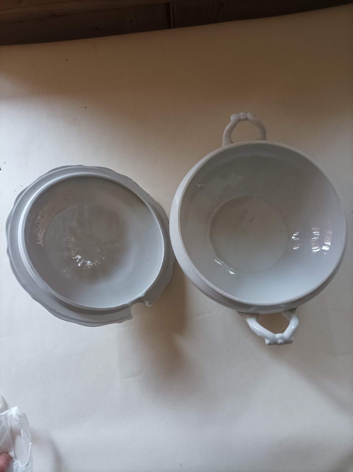 Porcelanowa waza na zupe