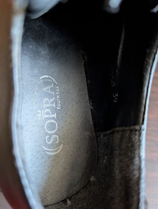 Черевики жіночі шкіряні, 39 розміру