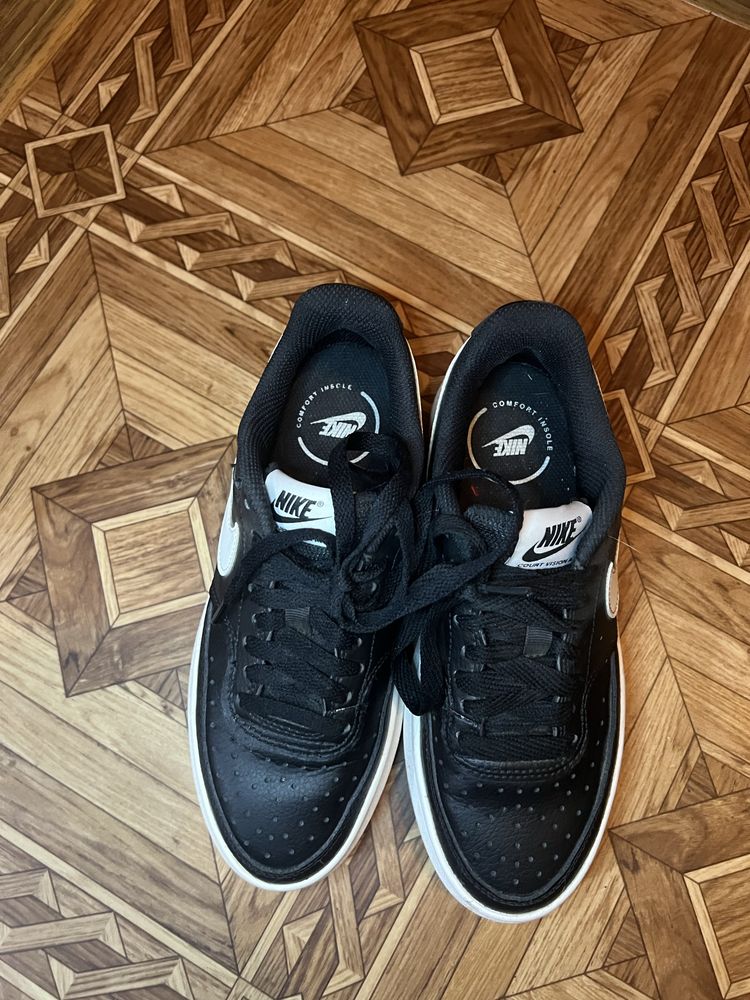 Кросівки nike