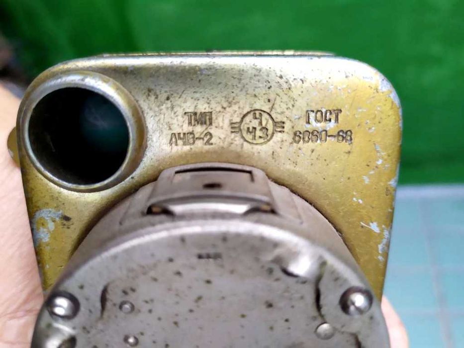 Часы автомобильные АЧВ-2 антиквариат