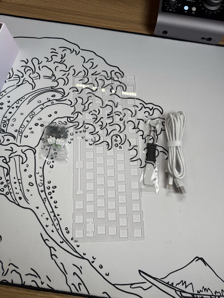 Sprzedam klawiaturę mechaniczną Kiiboom Moonshadow V2