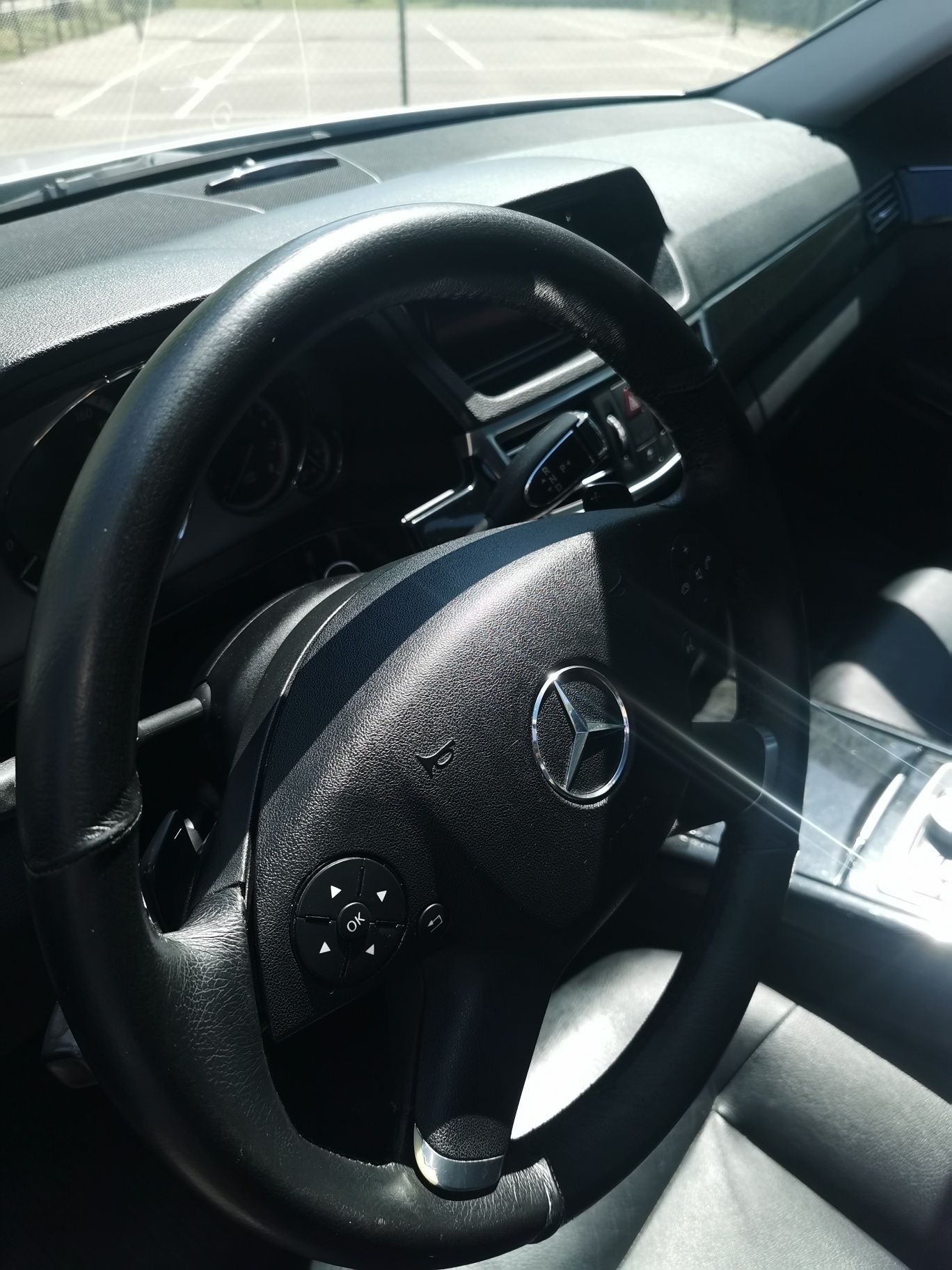 Mercedes Benz E350 nova