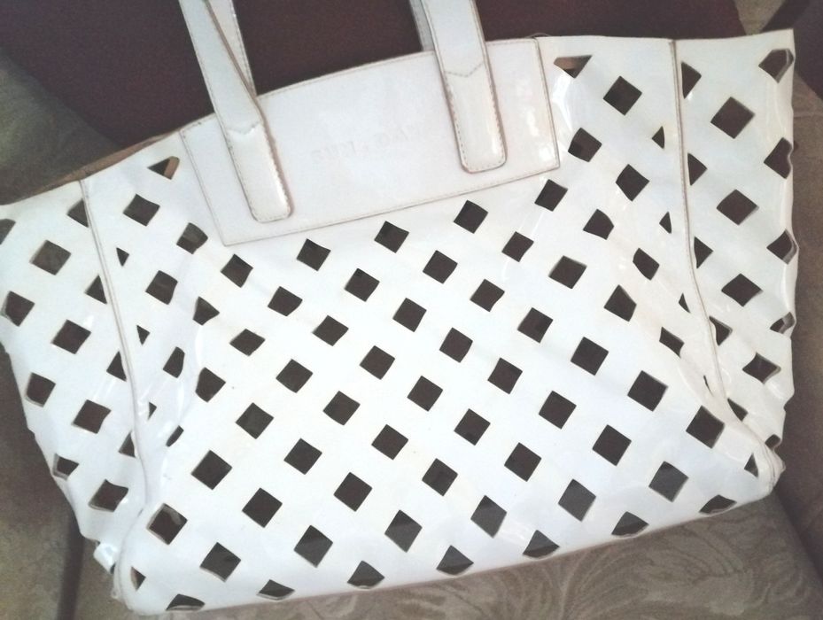 Mala de ombro/mão branca bom estado